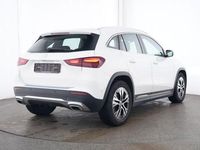 Gebraucht Mercedes GLA200 Progressive 163 PS (119 kW) 2025 Weiß SUV