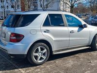 Gebraucht Mercedes ML320 224 PS (164 kW) 2006 Silber SUV