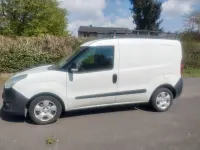 Gebraucht Opel Combo Edition 95 PS (69 kW) 2012 Weiß Van / Kleinbus