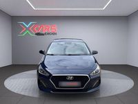 Gebraucht Hyundai i30 Select 99 PS (72 kW) 2020 Blau Limousine