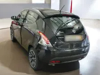 Gebraucht Lancia Ypsilon 90 PS (66 kW) 2015 Schwarz Kleinwagen