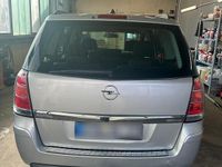 Gebraucht Opel Zafira 150 PS (110 kW) 2005 Silber Van / Kleinbus