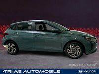 Gebraucht Hyundai i20 Trend 101 PS (74 kW) 2024 Mangrove green / mic Limousine