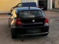 Gebraucht BMW 116 116 PS (85 kW) 2009 Schwarz Kleinwagen