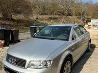 Gebraucht Audi A4 135 PS (99 kW) 2000 Silber Limousine