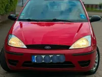 Usata Ford Focus 75 CV (55 kW) 2000 Rosso Utilitaria