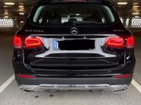 Gebraucht Mercedes GLC300e 320 PS (235 kW) 2021 Schwarz SUV