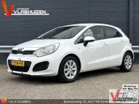Gebraucht Kia Rio 75 PS (55 kW) 2014 Weiß Limousine