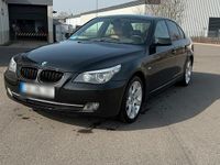 Gebraucht BMW 530 272 PS (200 kW) 2007 Blau Limousine