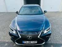 Gebraucht Lexus ES300H 218 PS (160 kW) 2021 Blau Limousine