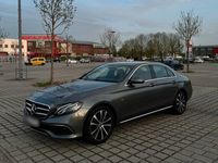 Gebraucht Mercedes E200 197 PS (144 kW) 2019 Andere farben Limousine