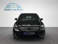 Używany Mercedes B180 122 KM (89 kW) 2013 Czarny Minivan