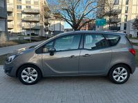 Gebraucht Opel Meriva 101 PS (74 kW) 2010 Braun Van / Kleinbus