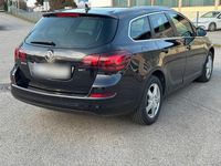 Gebraucht Opel Astra 125 PS (91 kW) 2011 Schwarz Kombi