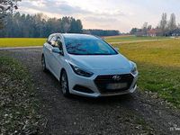 Gebraucht Hyundai i40 Style 141 PS (103 kW) 2015 Weiß Kombi