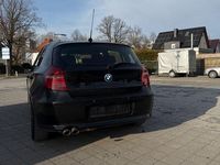 Gebraucht BMW 116 122 PS (89 kW) 2007 Schwarz Kleinwagen