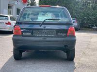 Second-hand Renault Twingo Initiale 75 CP (55 kW) 2004 Albastru Hatchback