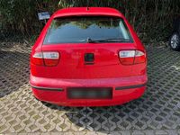 Second-hand Seat Leon 110 CP (80 kW) 2003 Roșu Hatchback