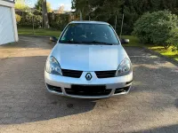 Gebraucht Renault Clio II 58 PS (42 kW) 2008 Silber Kleinwagen