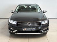 Gebraucht VW Passat 190 PS (139 kW) 2018 Uranograu Kombi