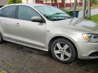 Gebraucht VW Jetta 110 PS (80 kW) 2013 Grau Limousine