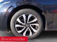 Gebraucht VW Golf Active 150 PS (110 kW) 2022 Schwarz Limousine