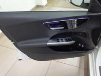 Gebraucht Mercedes C300e Avantgarde 204 PS (150 kW) 2023 Manufaktur opalithweiß bright Kombi