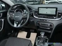Gebraucht Kia Ceed 136 PS (100 kW) 2024 Cararraweiss Kleinwagen
