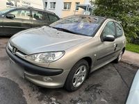 Gebraucht Peugeot 206 75 PS (55 kW) 2004 Beige Limousine
