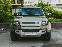 Gebraucht Land Rover Defender SE 300 PS (220 kW) 2023 Grün SUV