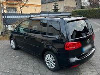 Gebraucht VW Touran 105 PS (77 kW) 2012 Schwarz Van / Kleinbus