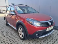 Gebraucht Dacia Sandero Stepway 84 PS (61 kW) 2010 Rot Limousine