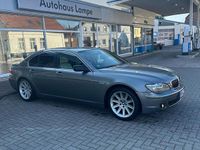 Gebraucht BMW 750 367 PS (269 kW) 2005 Grau Limousine