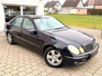Gebraucht Mercedes E320 224 PS (164 kW) 2005 Blau Limousine
