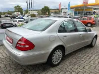Gebraucht Mercedes E240 Elegance 177 PS (130 kW) 2002 Silber Limousine