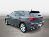 Neu VW Golf VIII Style 150 PS (110 kW) 2026 Delfingrau metallic Limousine