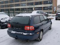 Gebraucht Volvo V40 122 PS (89 kW) 2000 Blau Kombi