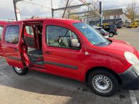 Gebraucht Renault Kangoo Expression 106 PS (77 kW) 2011 Rot Van / Kleinbus
