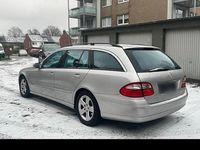 Gebraucht Mercedes E270 Avantgarde 177 PS (130 kW) 2003 Silber Kombi