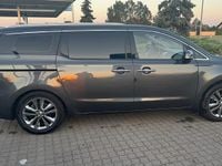 Gebraucht Kia Carnival 200 PS (147 kW) 2017 Van / Kleinbus