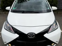 Używany Toyota Aygo 69 KM (50 kW) 2014 Biały Hatchback