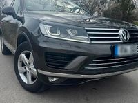 Gebraucht VW Touareg 262 PS (192 kW) 2015 Braun SUV