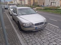 Second-hand Volvo S80 170 CP (125 kW) 2000 Argintiu Berlinǎ