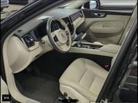 Gebraucht Volvo XC60 Core 197 PS (144 kW) 2023 Schwarz SUV