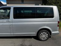 Gebraucht VW Caravelle 129 PS (94 kW) 2005 Silber Van / Kleinbus
