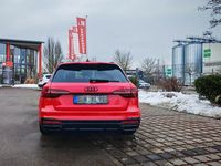 Gebraucht Audi A4 S-Line 163 PS (119 kW) 2022 Rot Kombi