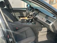 Gebraucht BMW 525 197 PS (144 kW) 2008 Schwarz Kombi