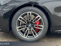 Neu BMW 540 Performance 303 PS (222 kW) 2026 Saphirschwarz metallic Kombi