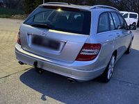 Gebraucht Mercedes C320 Elegance 224 PS (164 kW) 2008 Grau Kombi