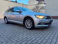 Gebraucht VW Passat 150 PS (110 kW) 2018 Silber Kombi